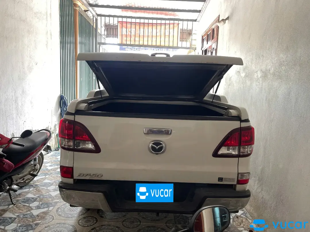 Mazda Bt50 Luxury 2.2L 4x2 AT 2020 - Ngoại thất 5