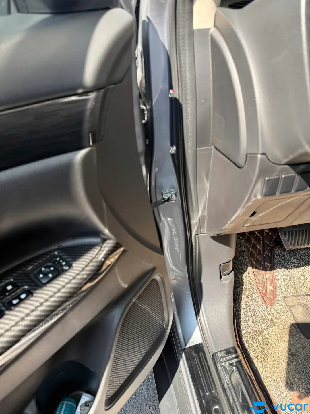 Mitsubishi Outlander 2.0 Premium 2018 - Nội thất 2