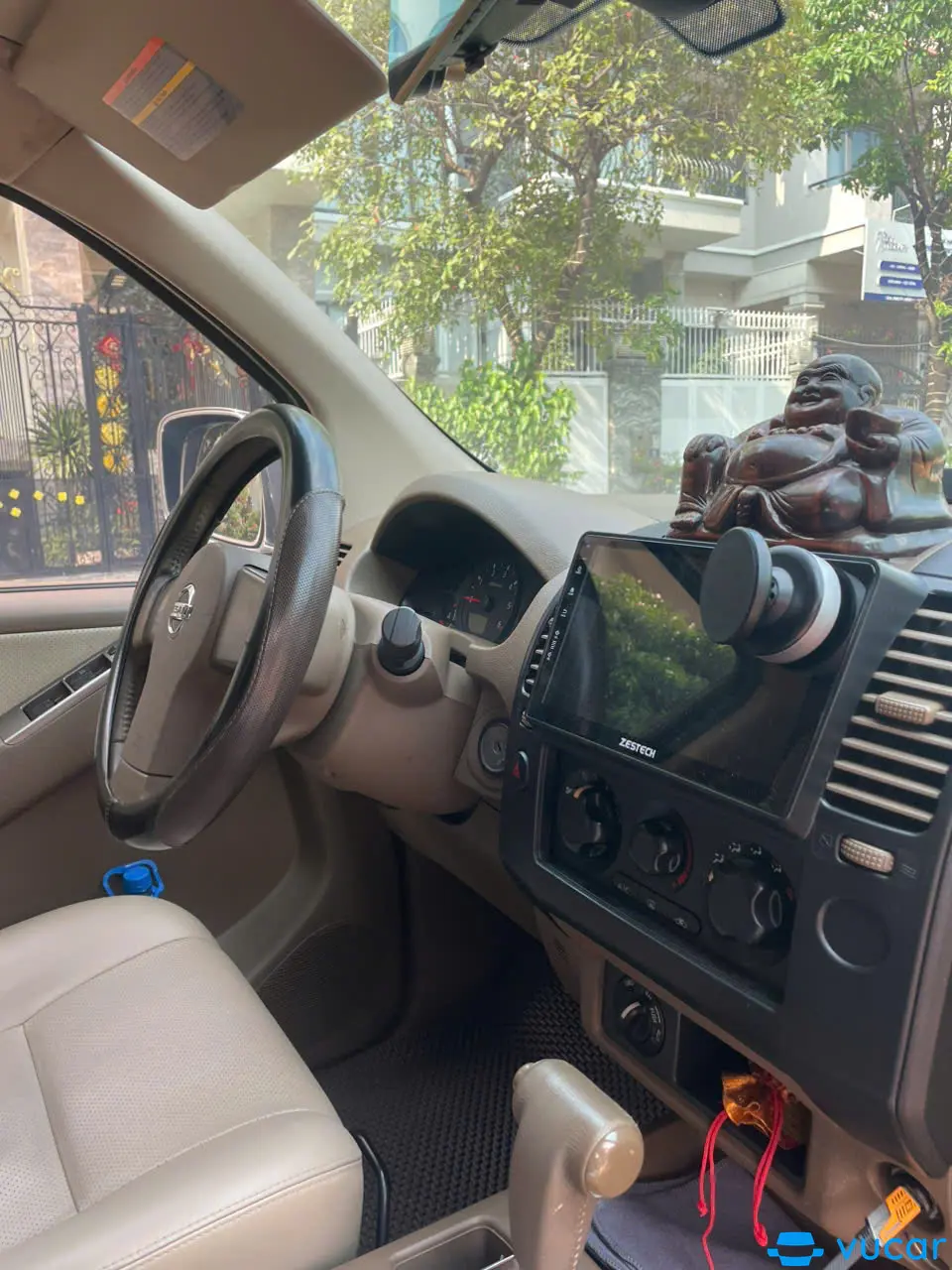 Nissan Navara XE 2.5AT 4WD 2012 - Nội thất 3