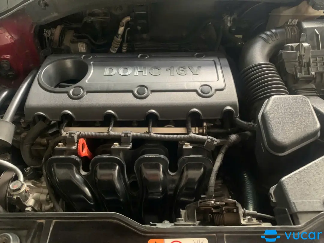 Xe Kia sorento máy xăng số tự động 2015 bản pul - Khoang động cơ 1