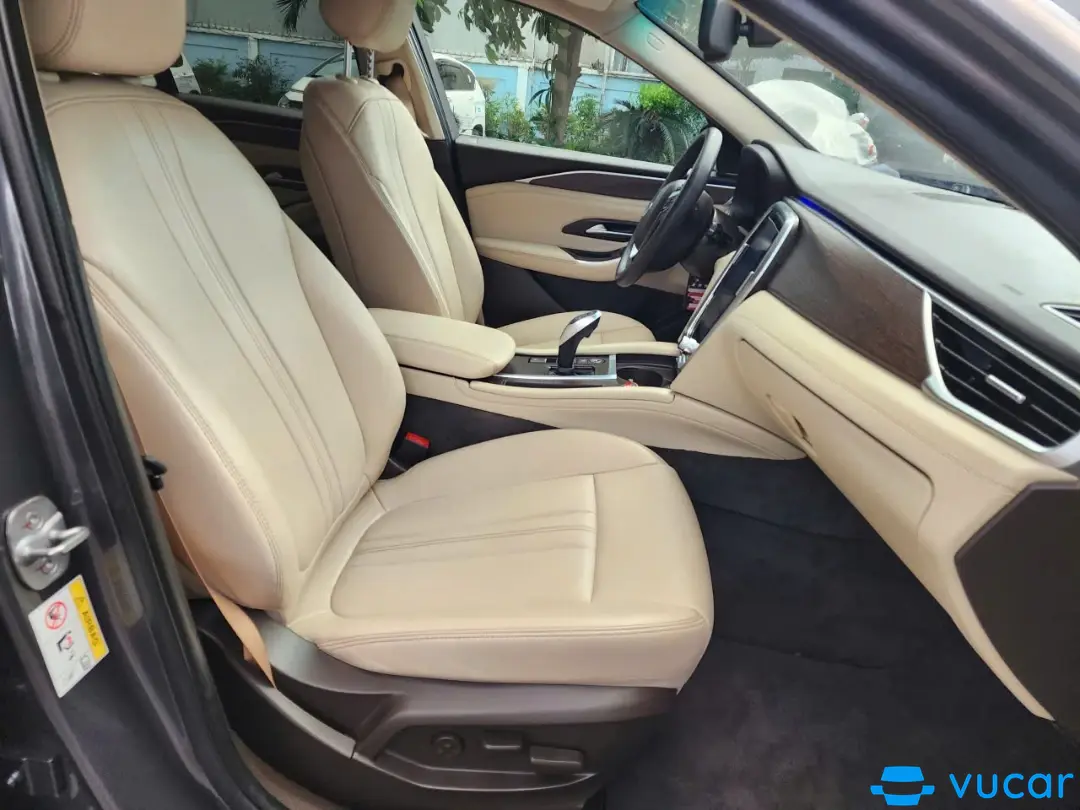 Vinfast Lux a 2.0 Premium 2.0 AT 2019 - Nội thất 1