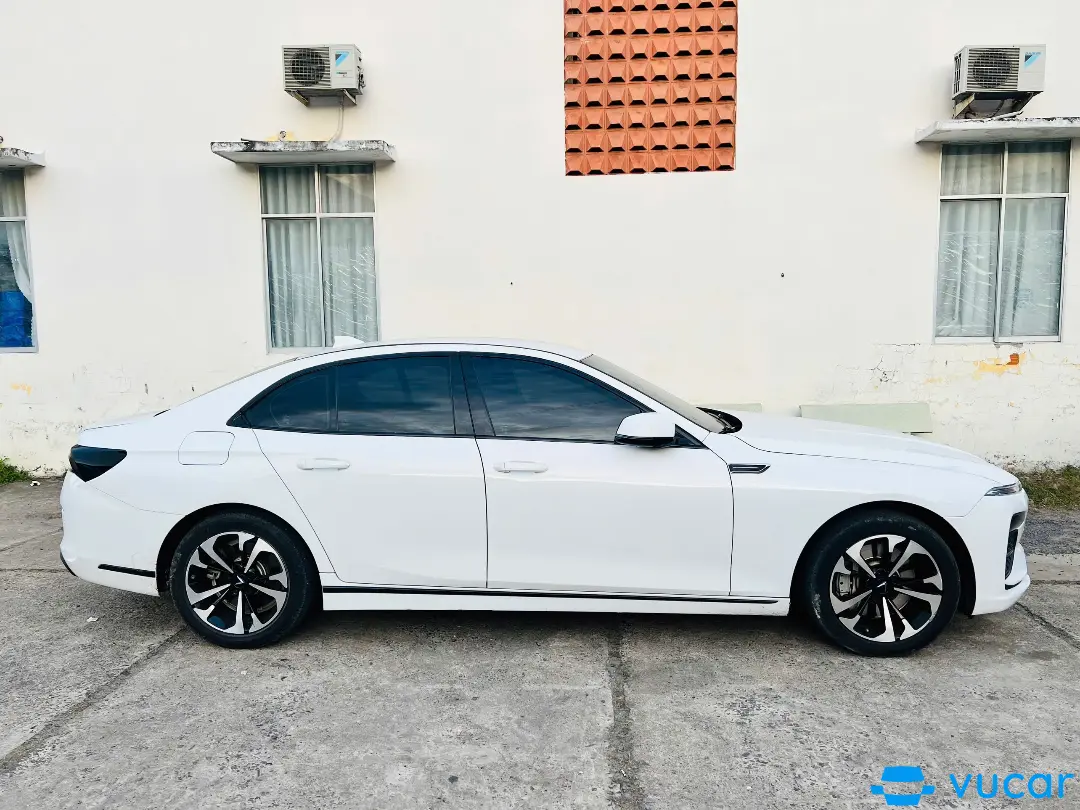 VinFast Lux a 2.0 Base 2022 - Ngoại thất 10