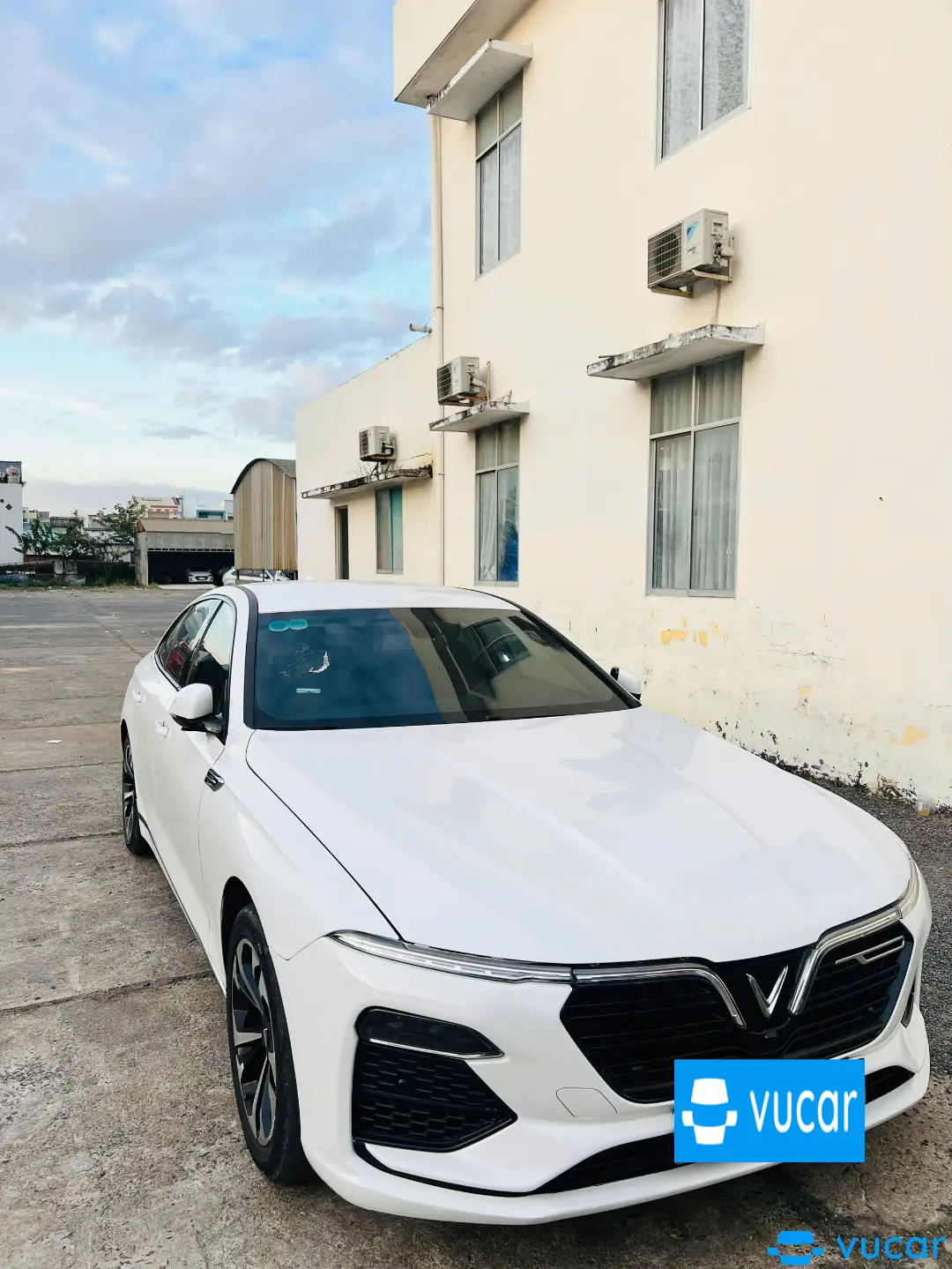 VinFast Lux a 2.0 Base 2022 - Ngoại thất 5