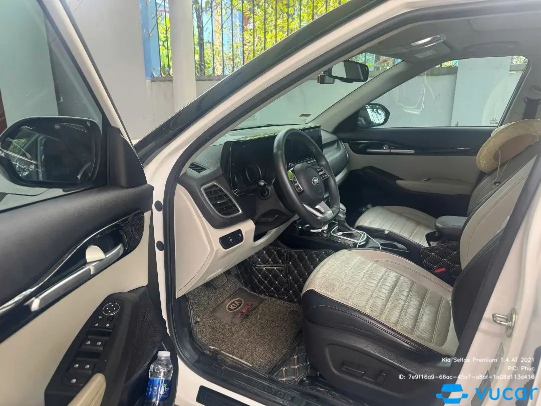 Kia Seltos Premium 1.4 AT 2021 - Nội thất 4
