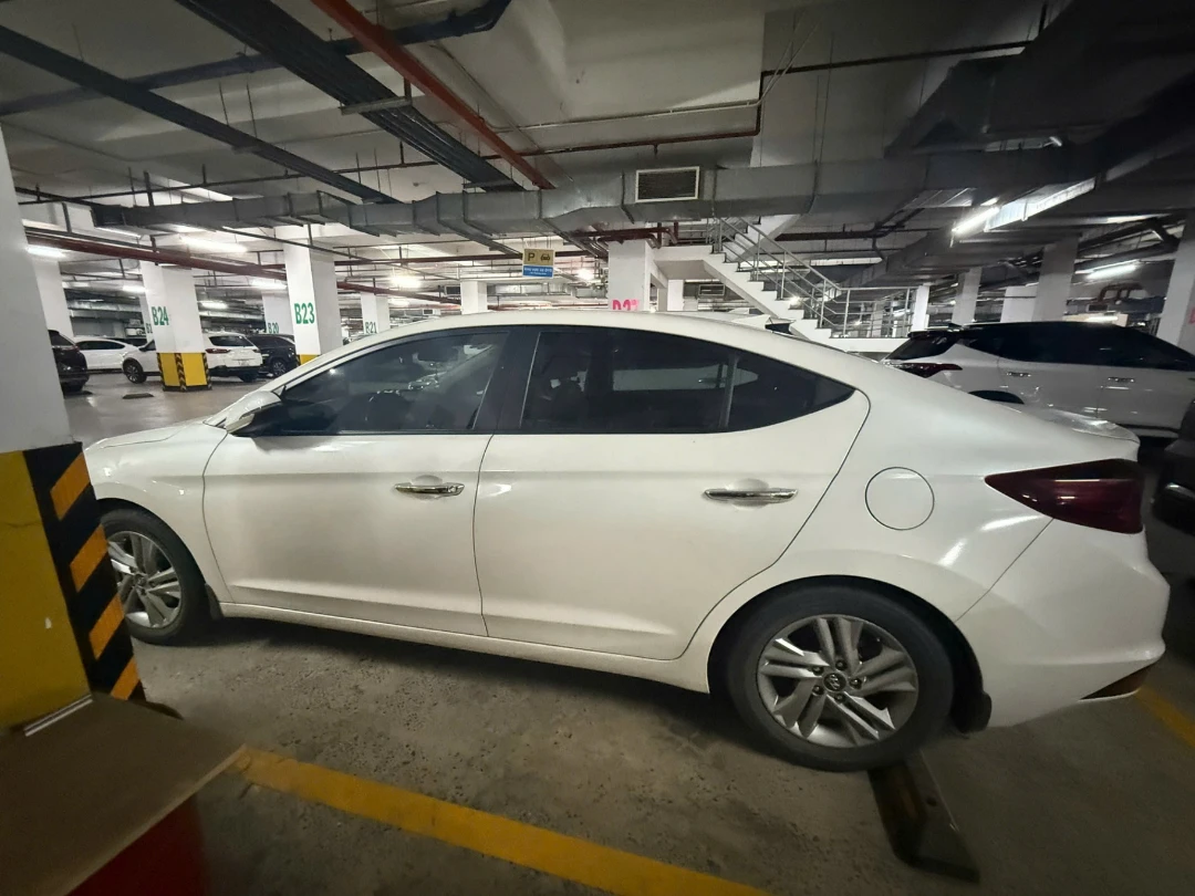 Ảnh xe Hyundai Elantra 1.6 AT 2019 - ảnh 5