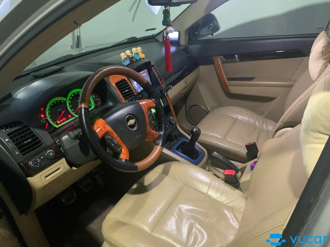 Chevrolet Captiva Số sàn 2008 - Nội thất 3
