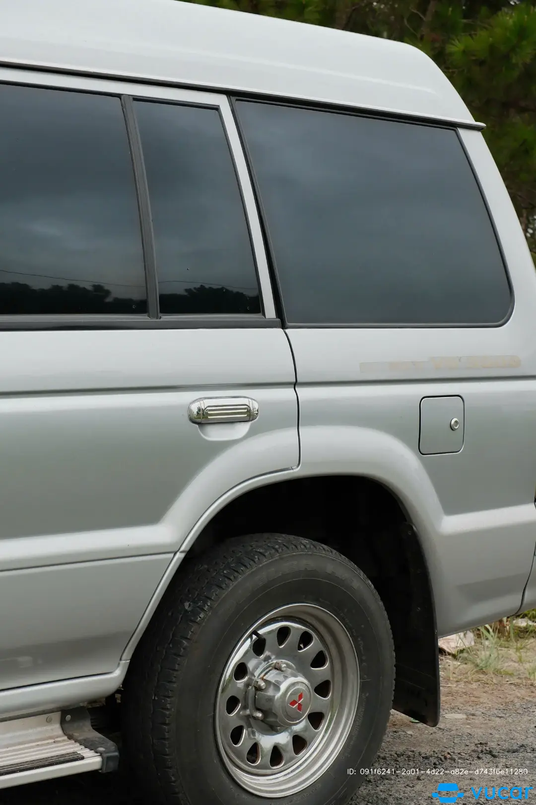 Mitsubishi Pajero 3.0 2003 - Ngoại thất 8