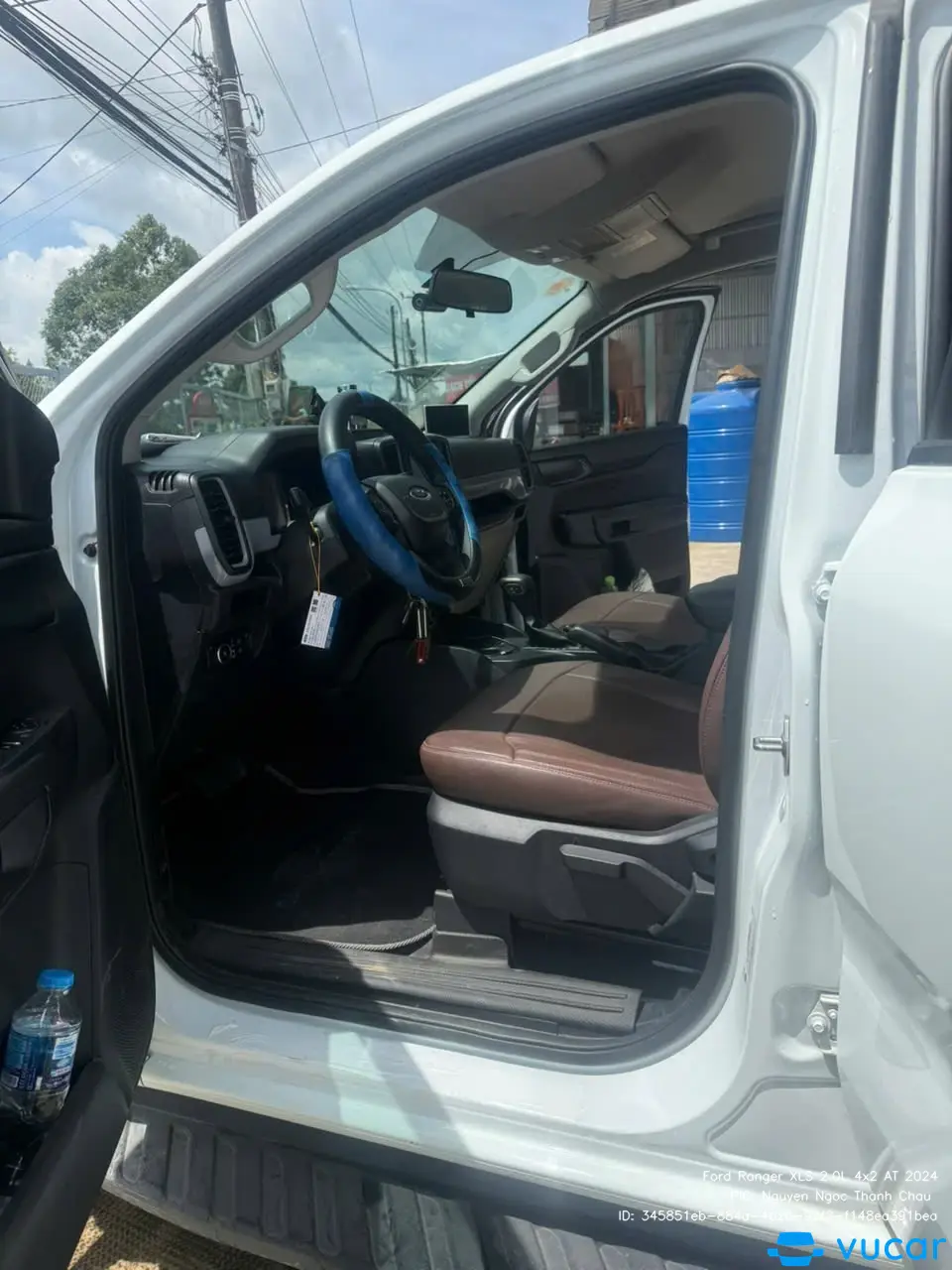 Ford Ranger XLS 2.0L 4x2 AT 2024 - Nội thất 3