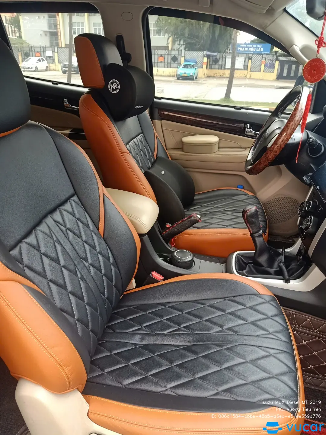 Isuzu MUX Diesel MT 2019 - Nội thất 3