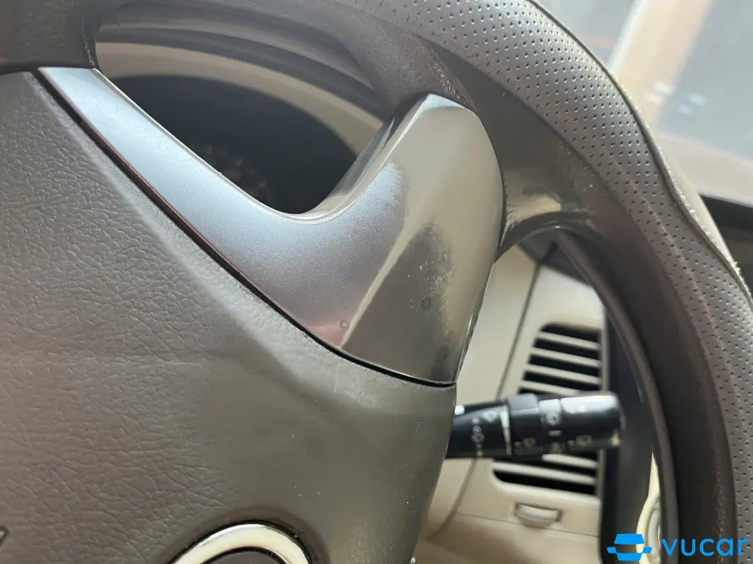 Toyota Innova 2014 2.0E - Nội thất 6