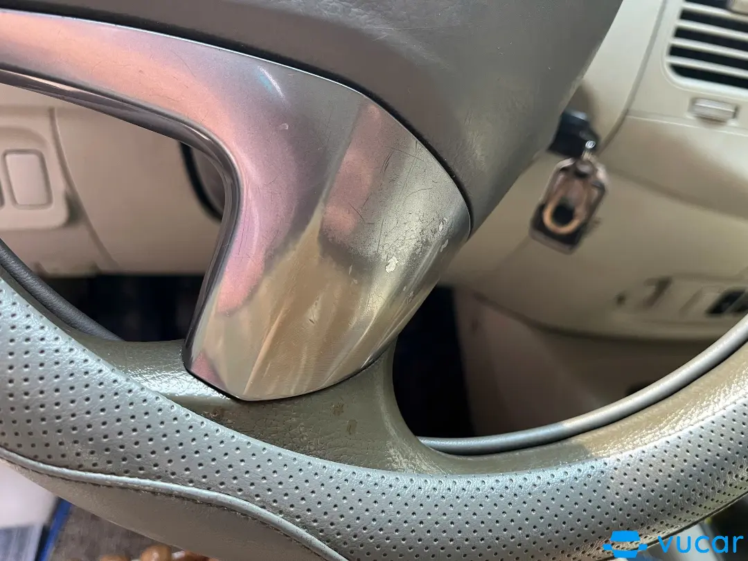 Toyota Innova 2014 2.0E - Nội thất 2