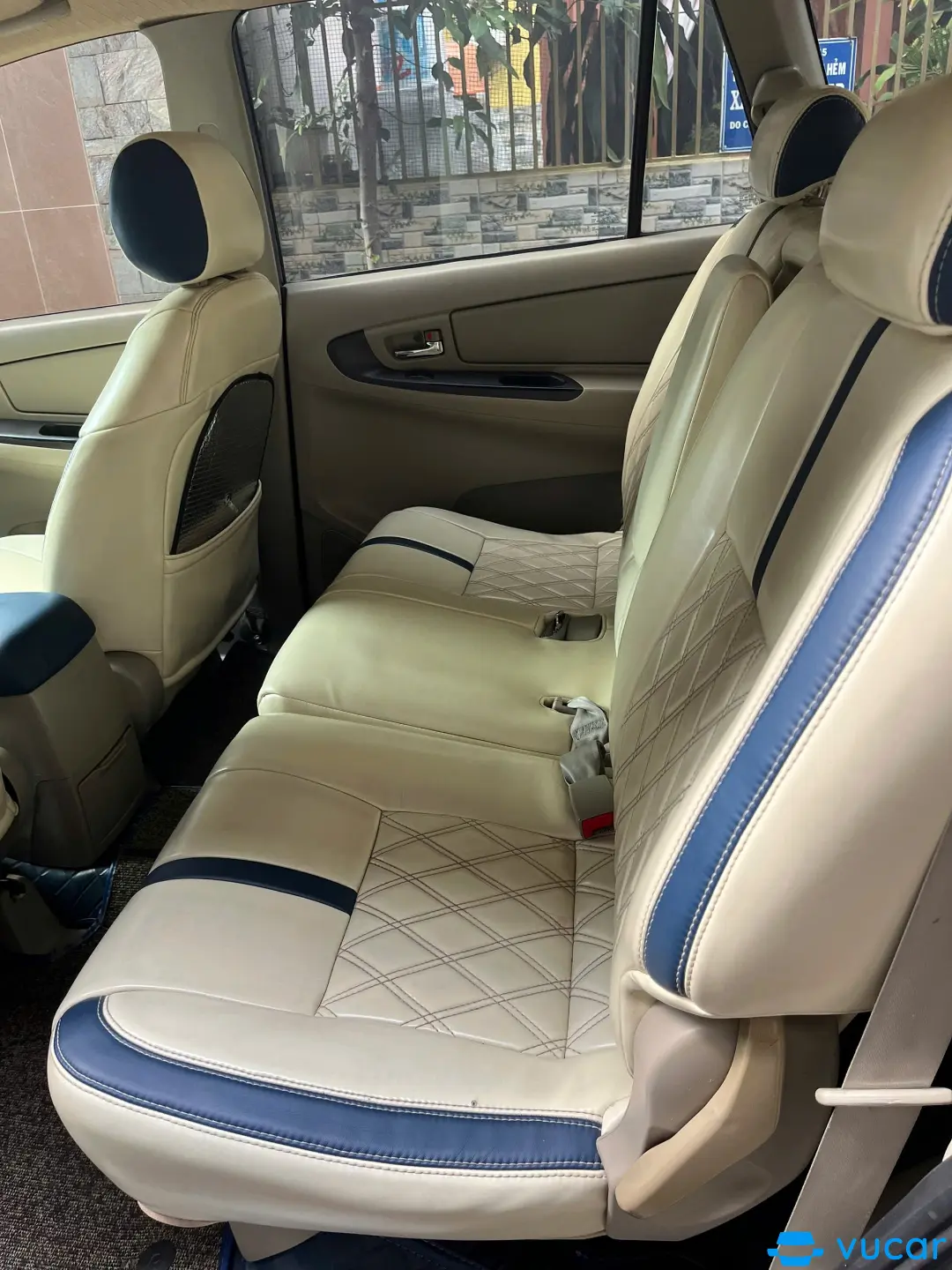Toyota Innova 2014 2.0E - Nội thất 4