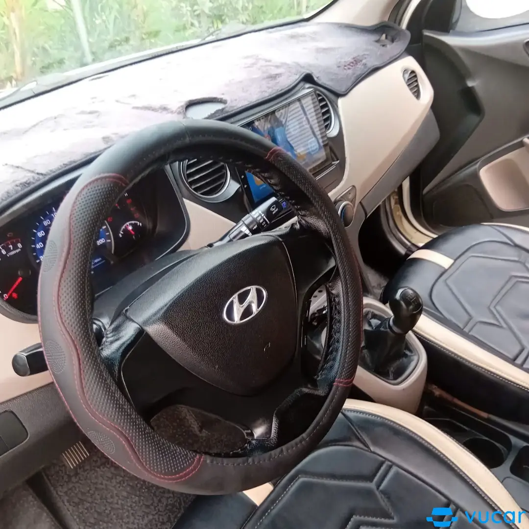Hyundai I10 Grand 1.2 MT 2015 - Nội thất 2