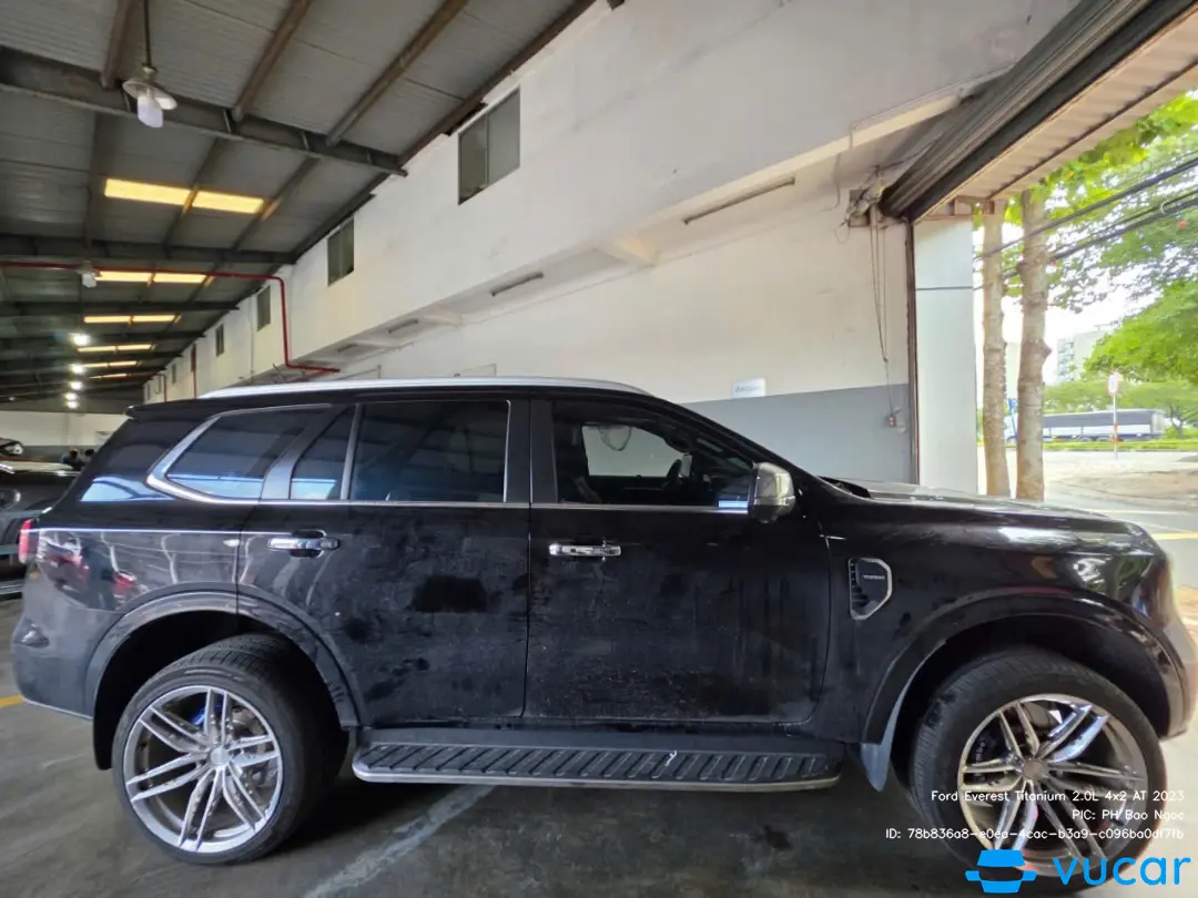 Ford Everest Titanium 2.0L 4x2 AT 2023 - Ngoại thất 33