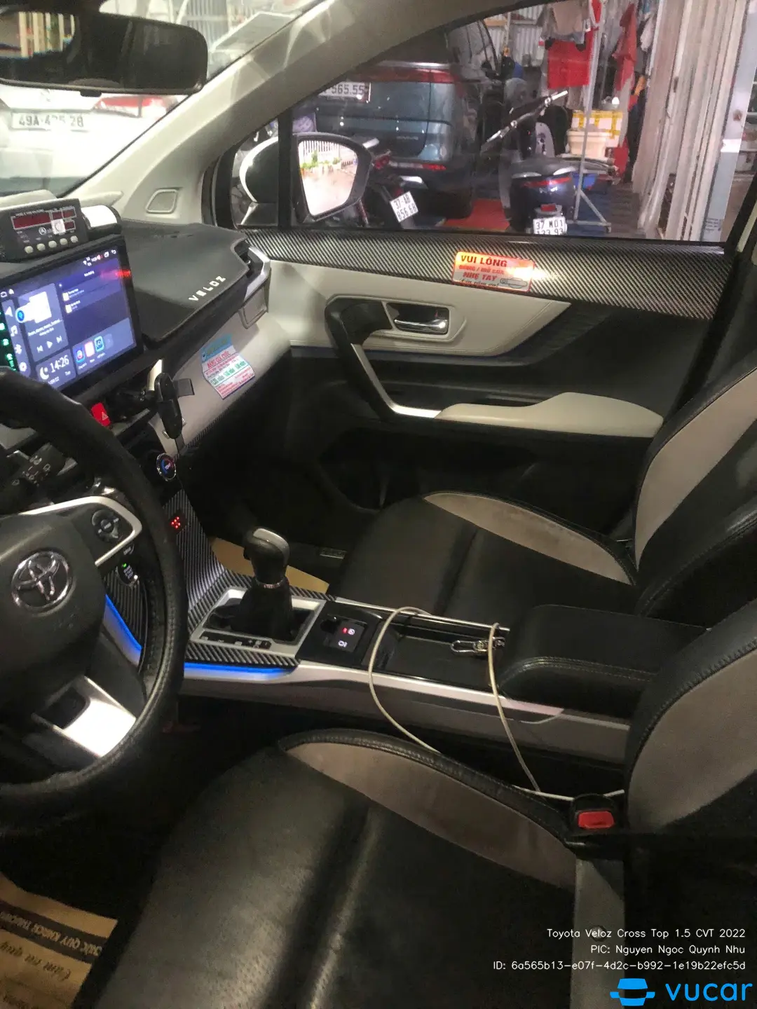 Toyota Veloz Cross Top 1.5 CVT 2022 - Nội thất 4