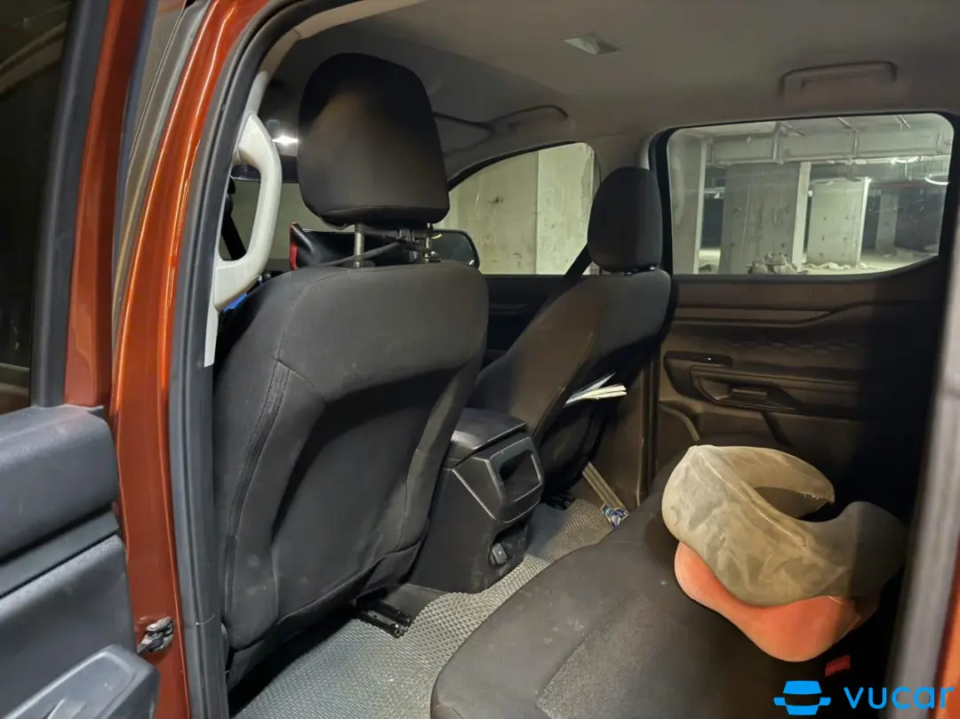 Ford Ranger XLS 2.0L 4x2 AT 2023 - Nội thất 1