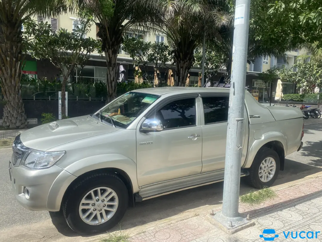 Toyota Hilux 2014 - Ngoại thất 5