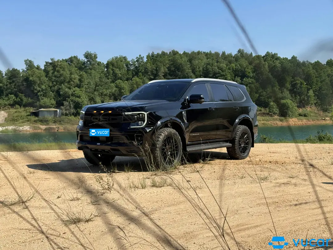 Ford Everest Titanium Plus 2.0L 4x4 AT 2023 - Ngoại thất 2