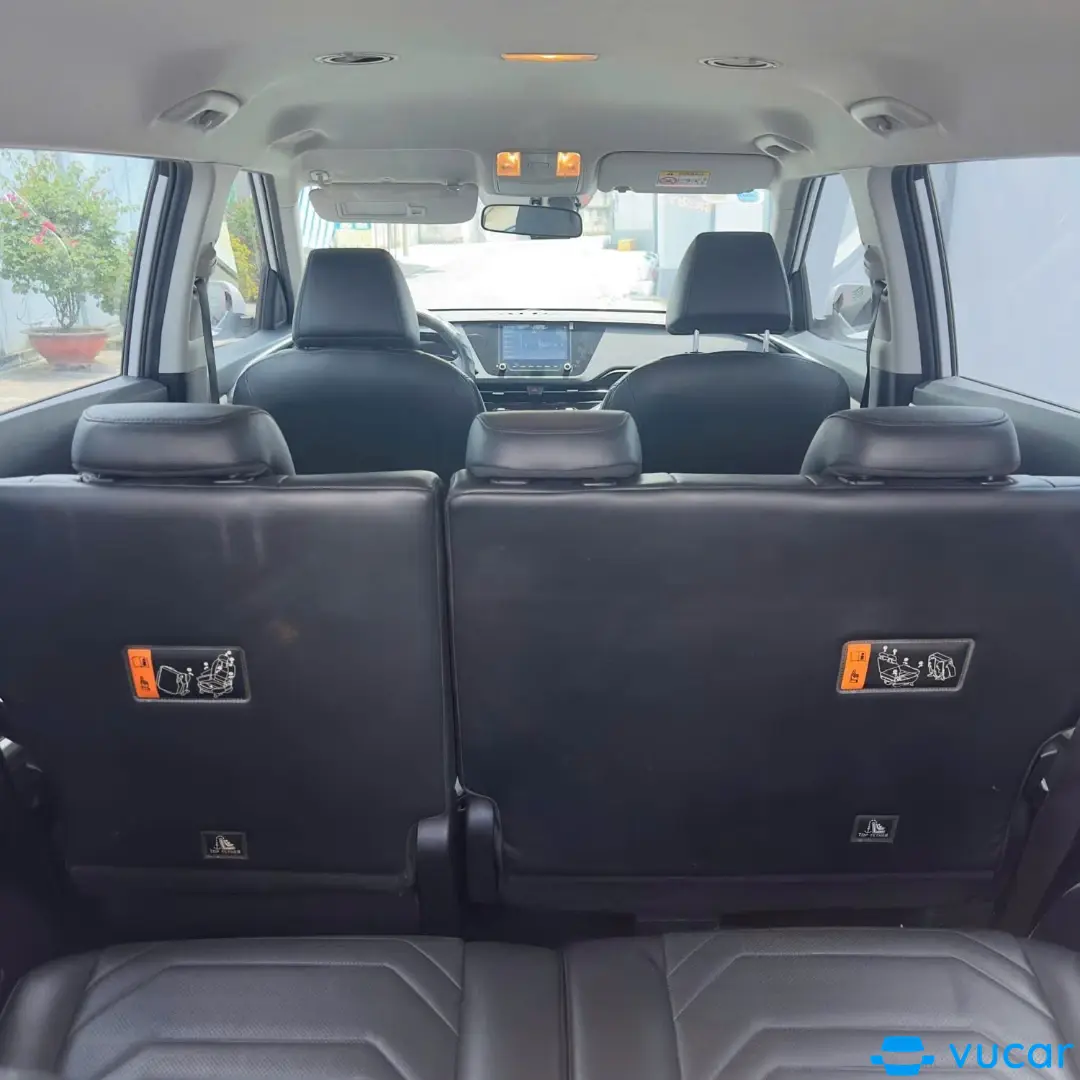 Kia Carens 1.5G Luxury 2023 - Nội thất 4