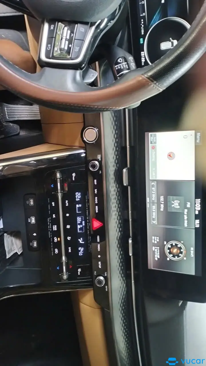 Kia carnival 2022 xanh - Nội thất 1