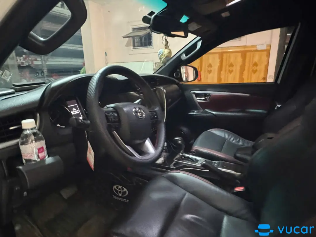 Tyota Legender 4x4 2021 - Nội thất 1