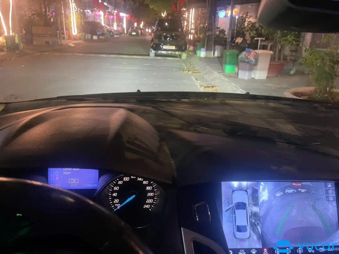 Ford Focus Titanium 2.0 AT 2013 - Nội thất 5