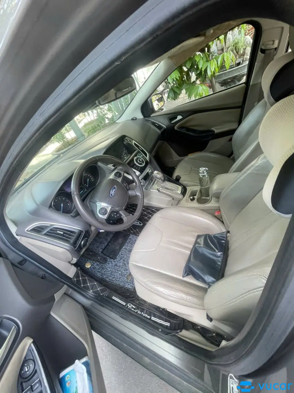 Ford Focus Titanium 2.0 AT 2013 - Nội thất 4