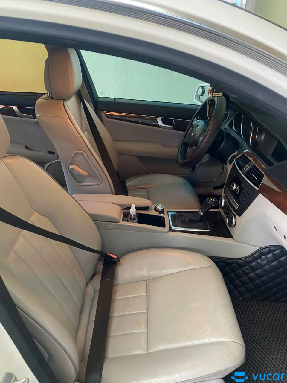 Mercedes C class C250 2011 - Nội thất 3