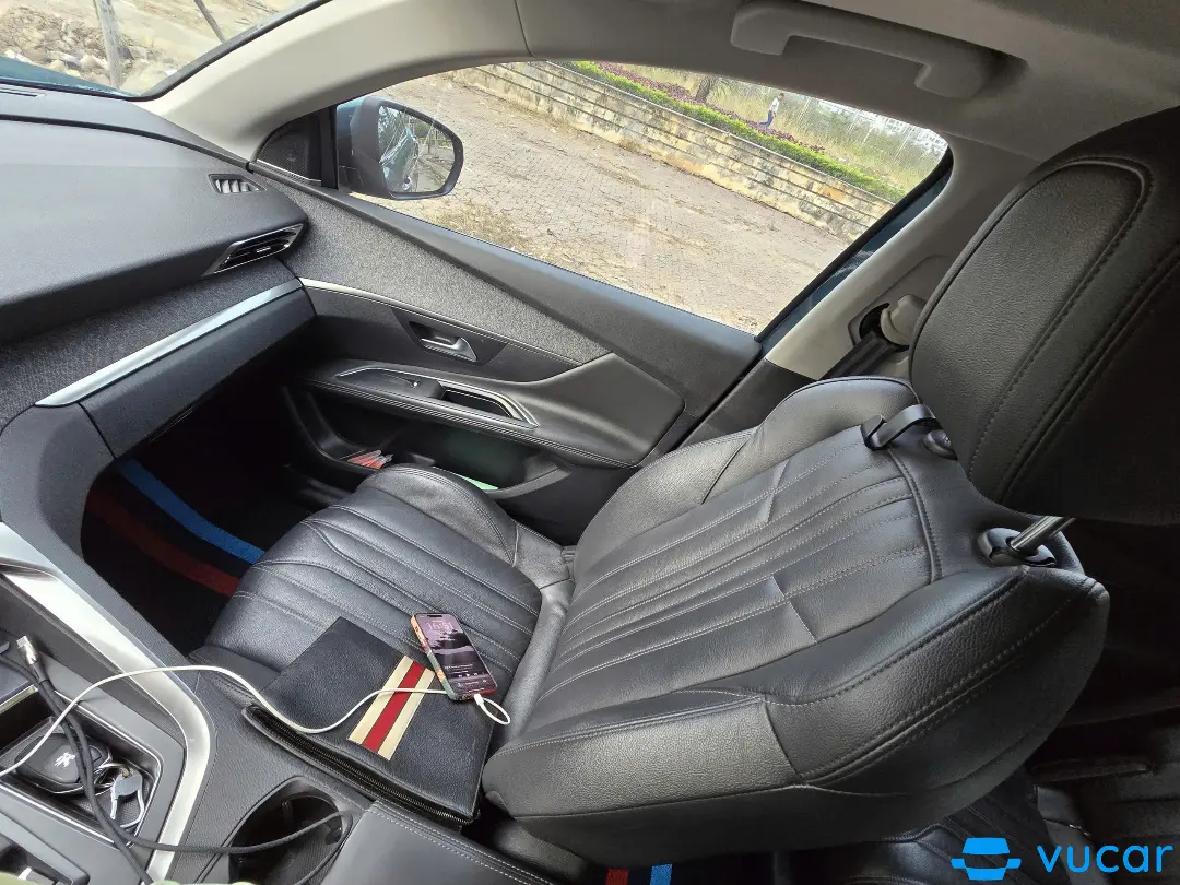 peugeot 5008 2020 - Nội thất 9