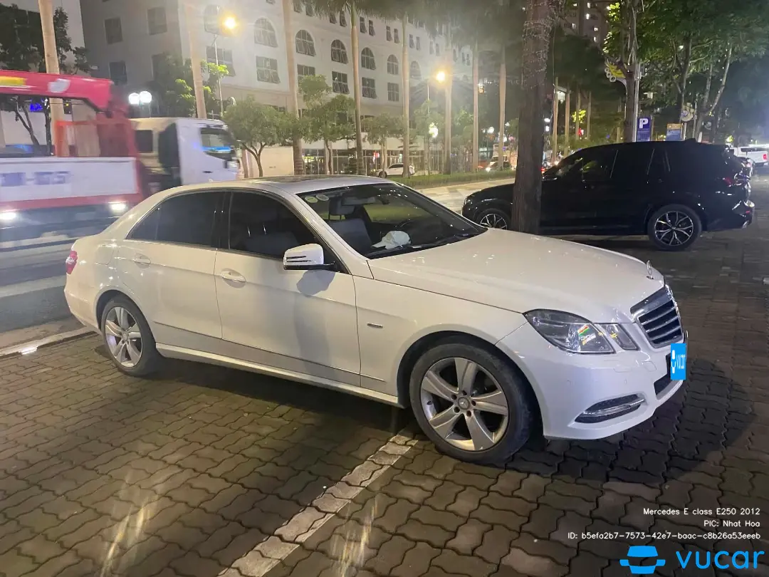 Ảnh xe Mercedes E class E250 2012 - ảnh 1