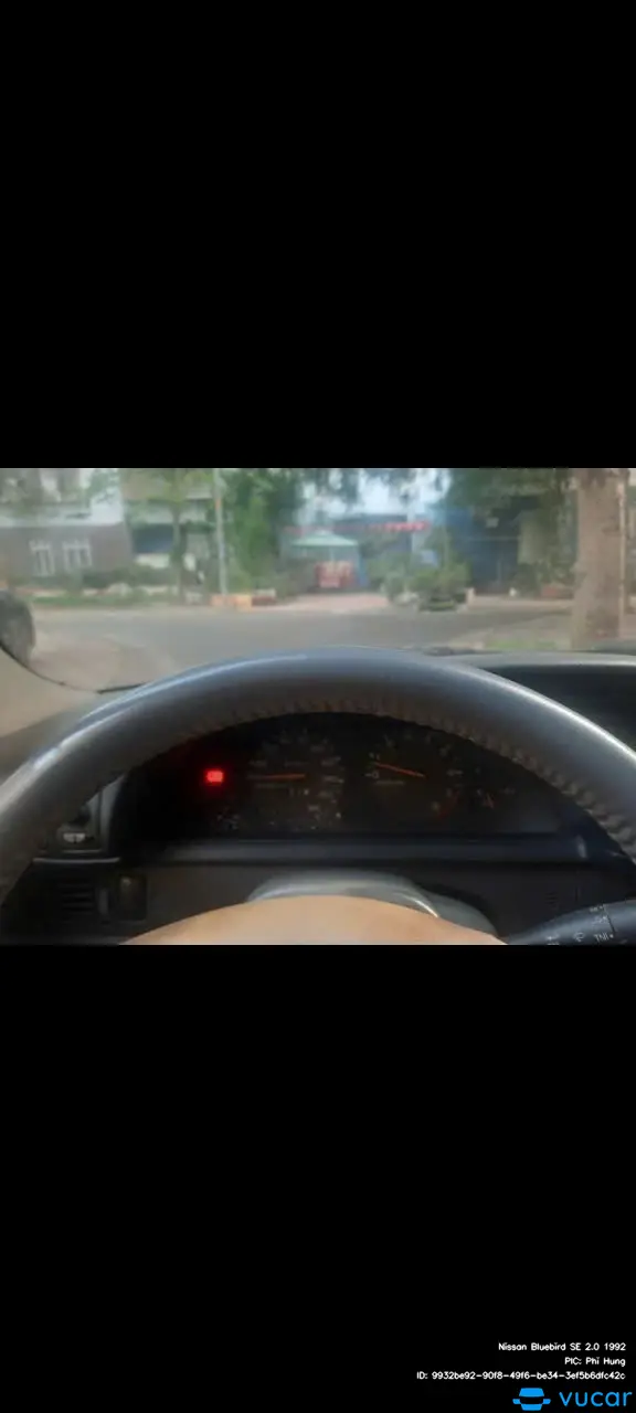 Nissan Bluebird SE 2.0 1992 - Nội thất 2