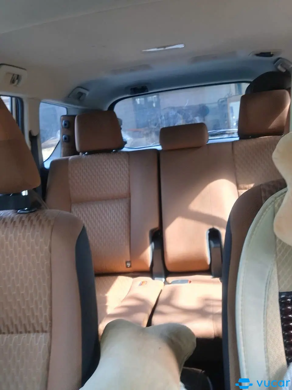 Toyota Innova 2.0 MT 2016 - Nội thất 4