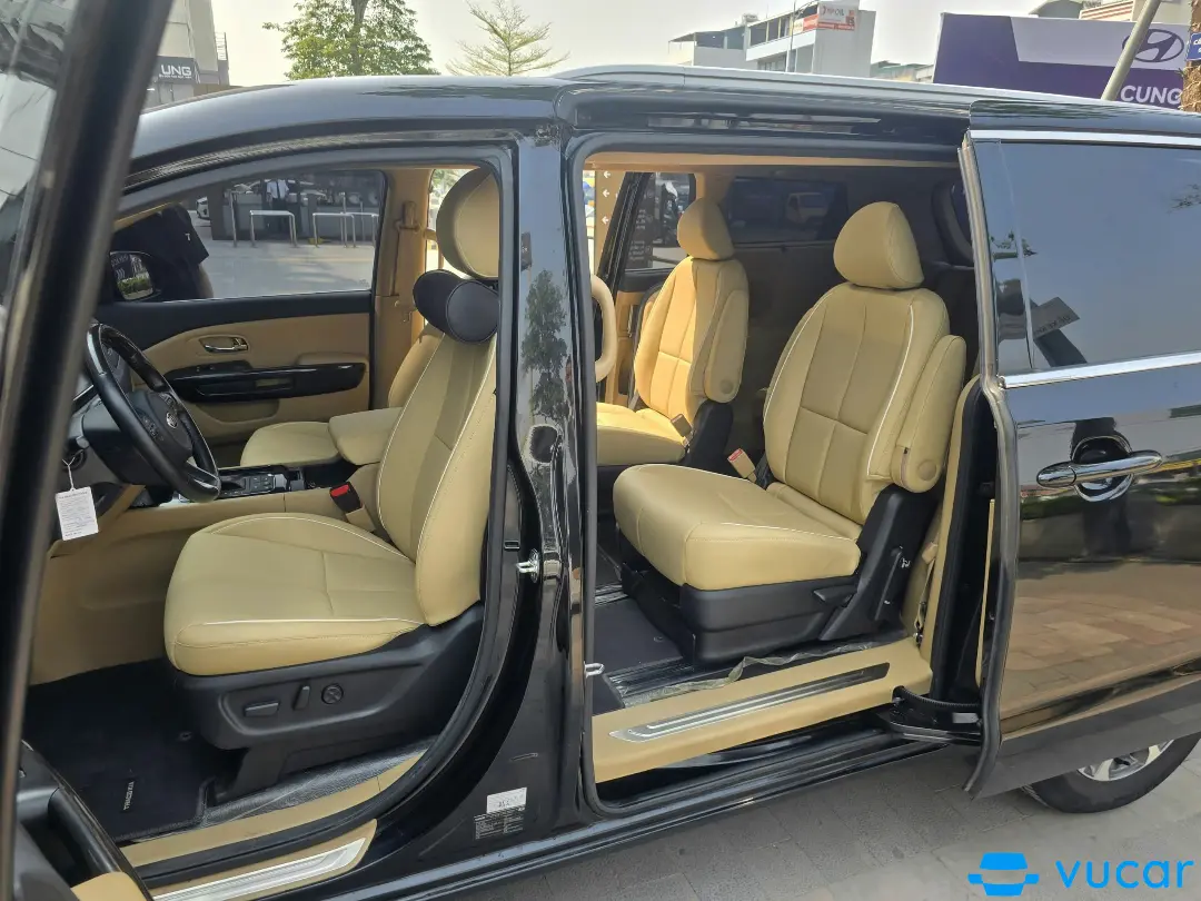 Kia Sedona 2.2L DATH 2018 - Nội thất 3