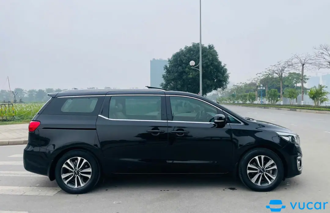Ảnh xe Kia Sedona 2.2L DATH 2017 - ảnh 2