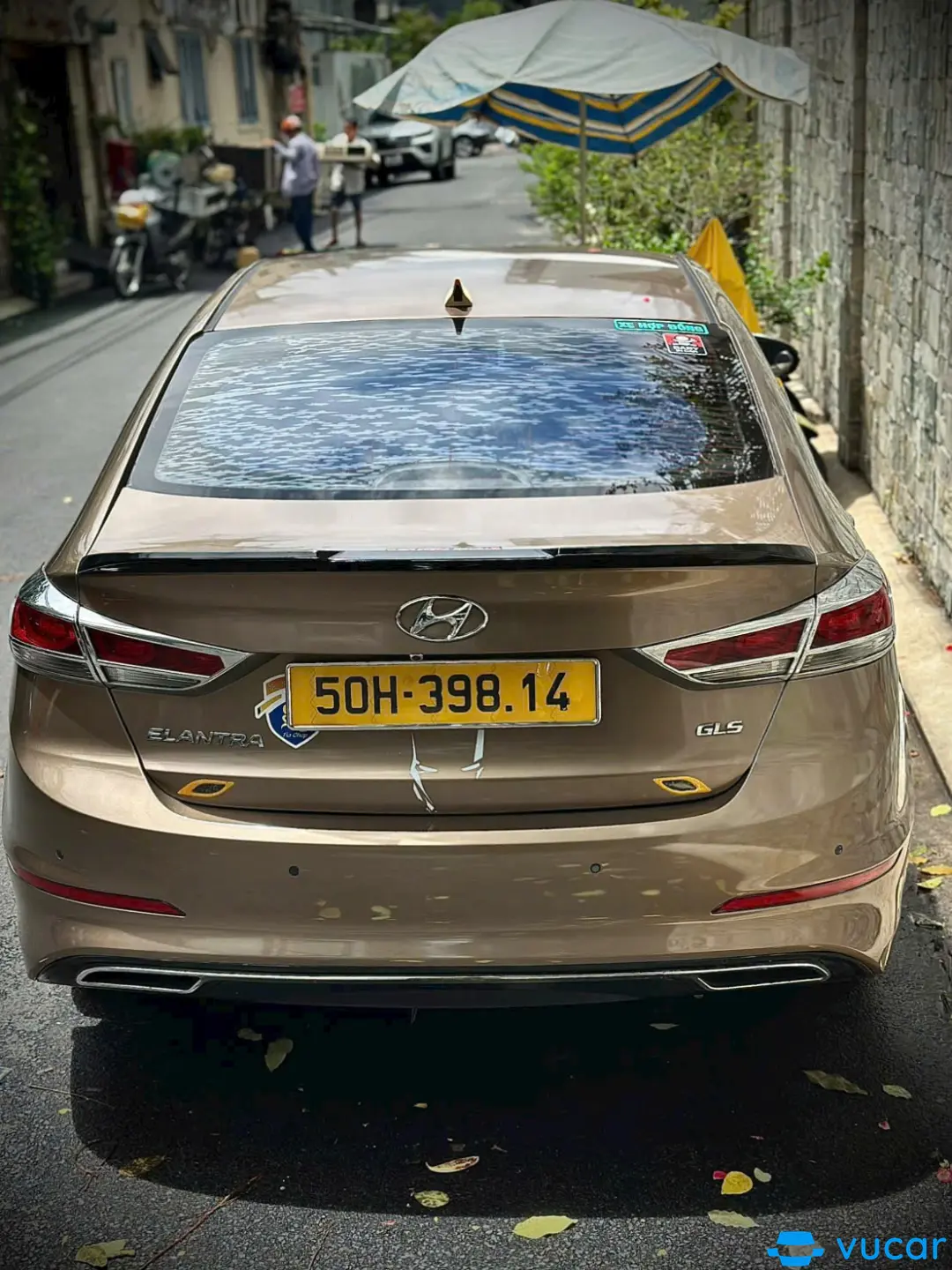 Hyundai Elantra 1.6 MT 2016 - Khoang động cơ 1