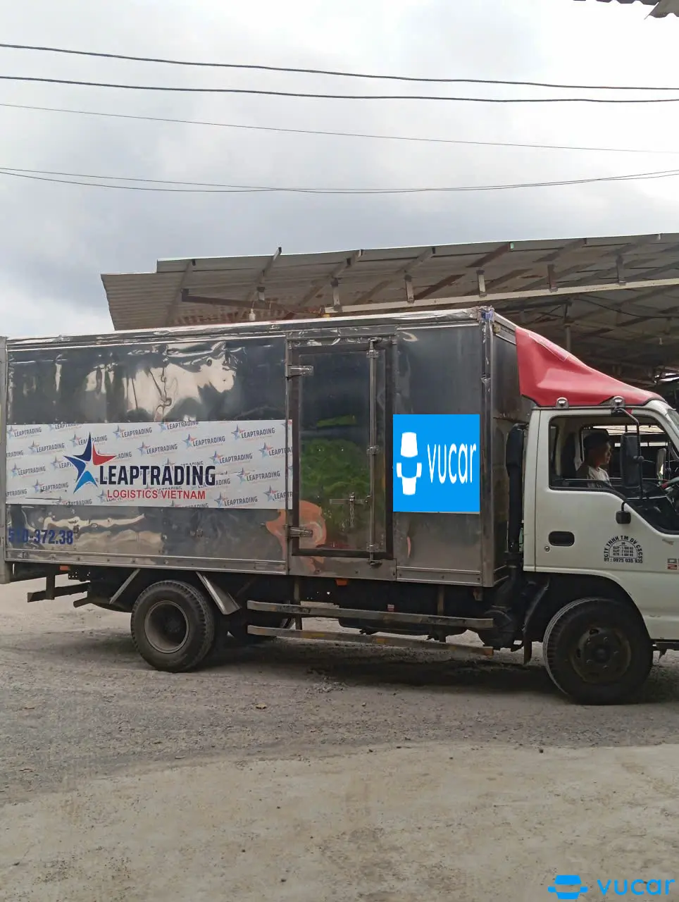 Ảnh xe Isuzu Qkr QLR77FE4 Thùng Kín 2019