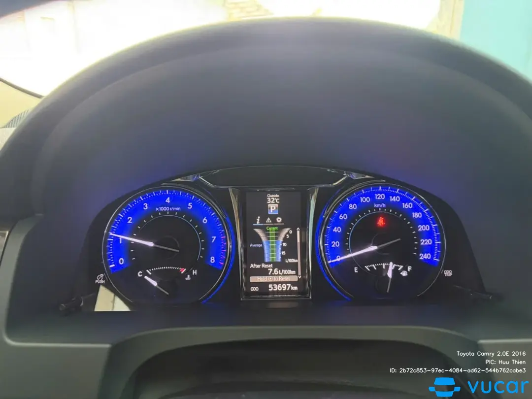 Toyota Camry 2.0E 2016 - Nội thất 4