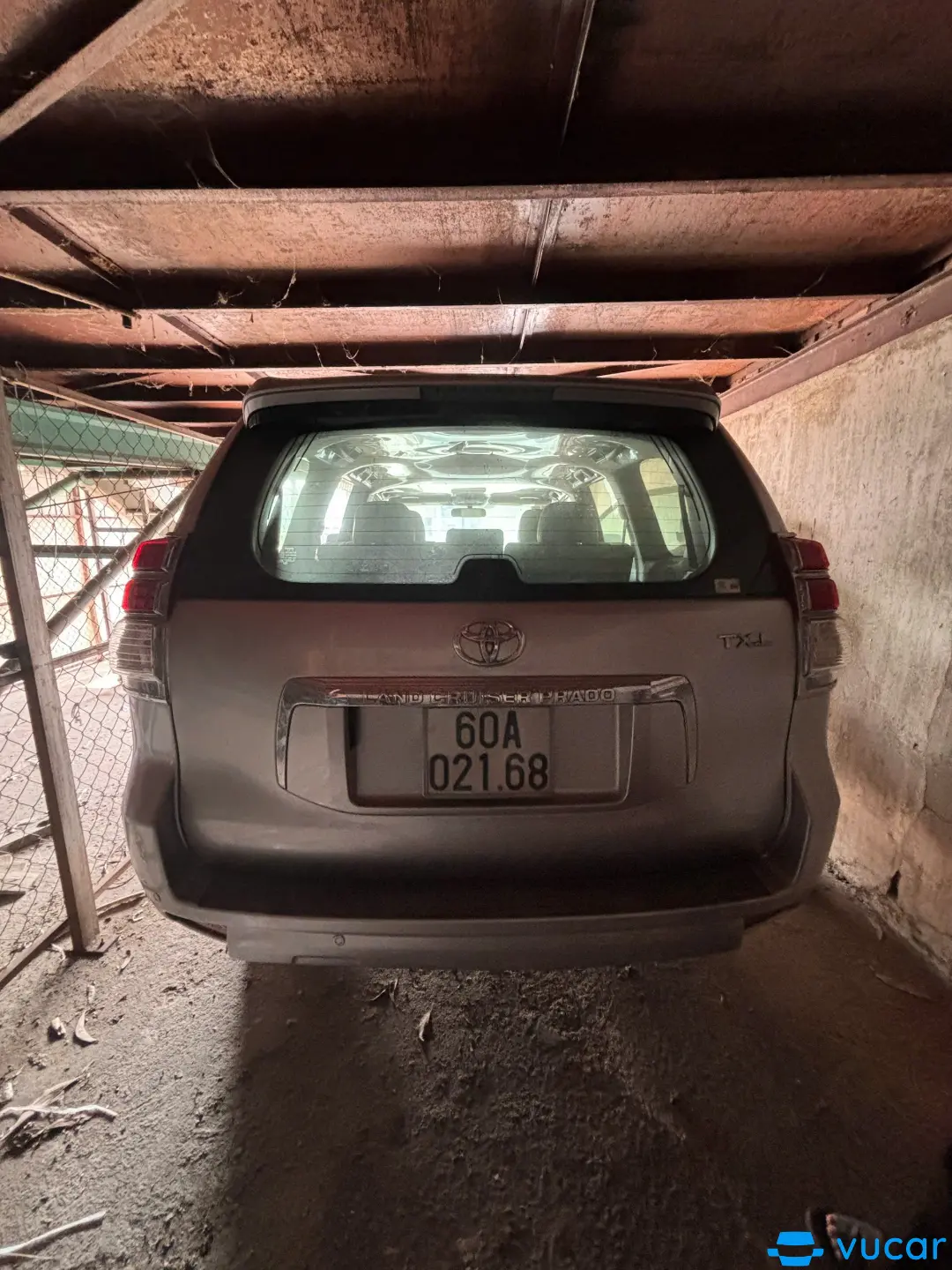 Toyota Prado TXL 2.7L 2010 - Nội thất 3