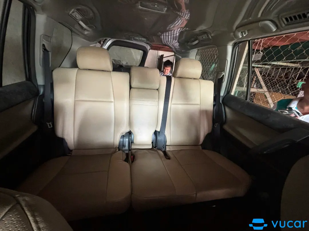 Toyota Prado TXL 2.7L 2010 - Nội thất 7