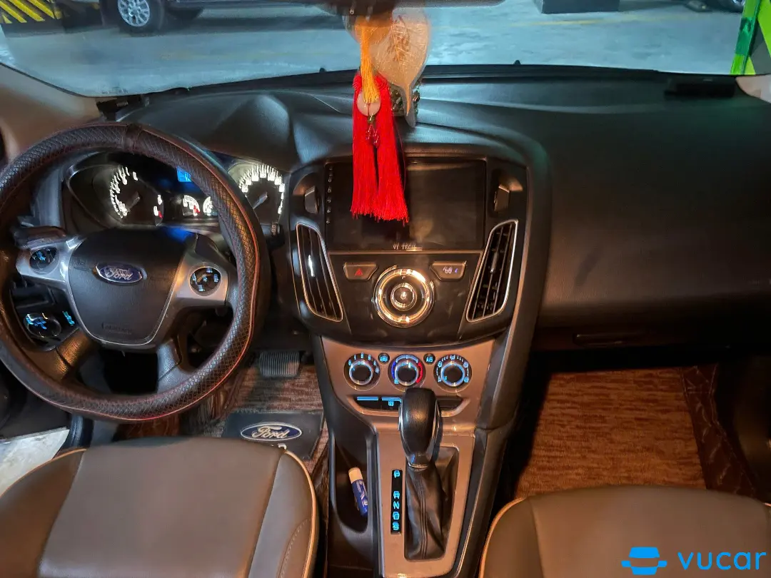Ford Focus Trend 1.6 AT 2015 - Nội thất 4