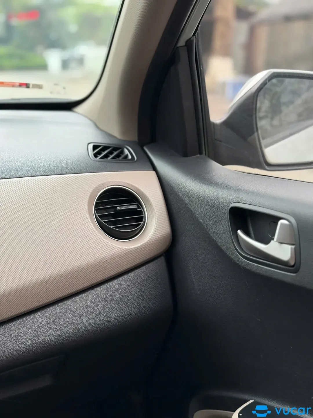Hyundai I10 Grand 1.0 AT 2015 - Nội thất 3