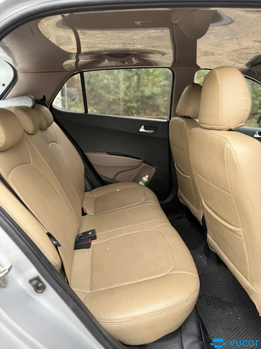 Hyundai I10 Grand 1.0 AT 2015 - Nội thất 4