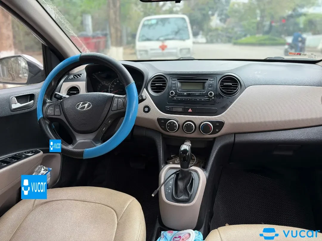 Hyundai I10 Grand 1.0 AT 2015 - Nội thất 6