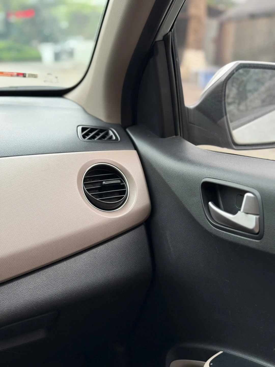 Hyundai I10 Grand 1.0 AT 2015 - Nội thất 9