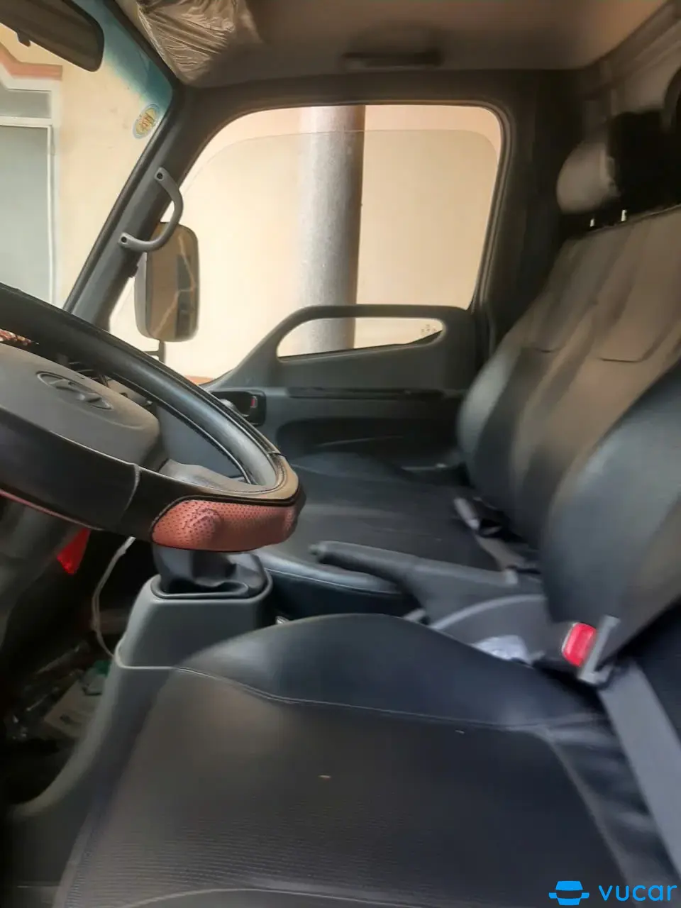 Hyundai Mighty n250 Thùng mui bạt 2021 - Nội thất 1