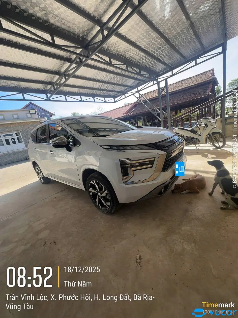 Xpander 2023 premium trắng - Ngoại thất 2