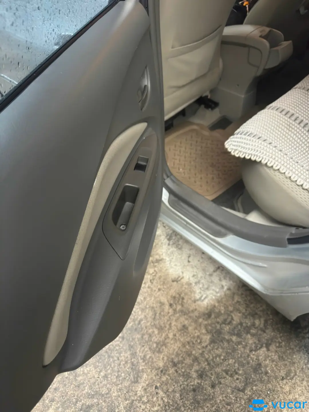 Toyota Vios 1.5E 2010 - Nội thất 1