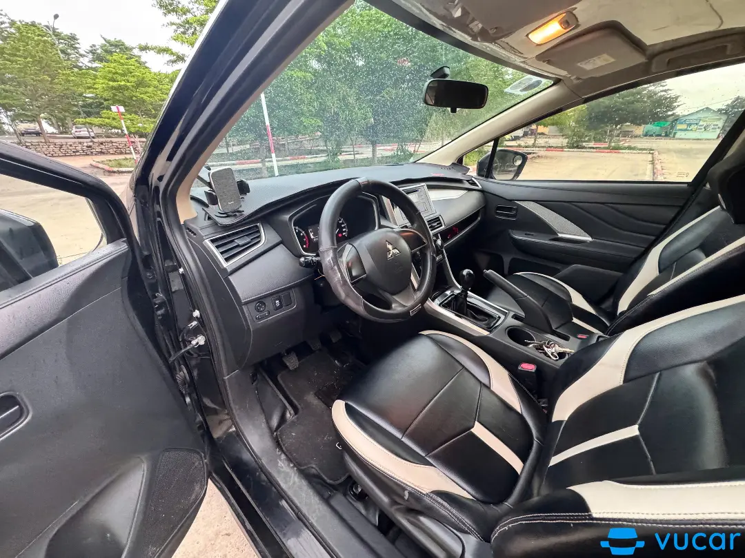 Mitsubishi Xpander 1.5 AT 2021 - Nội thất 8