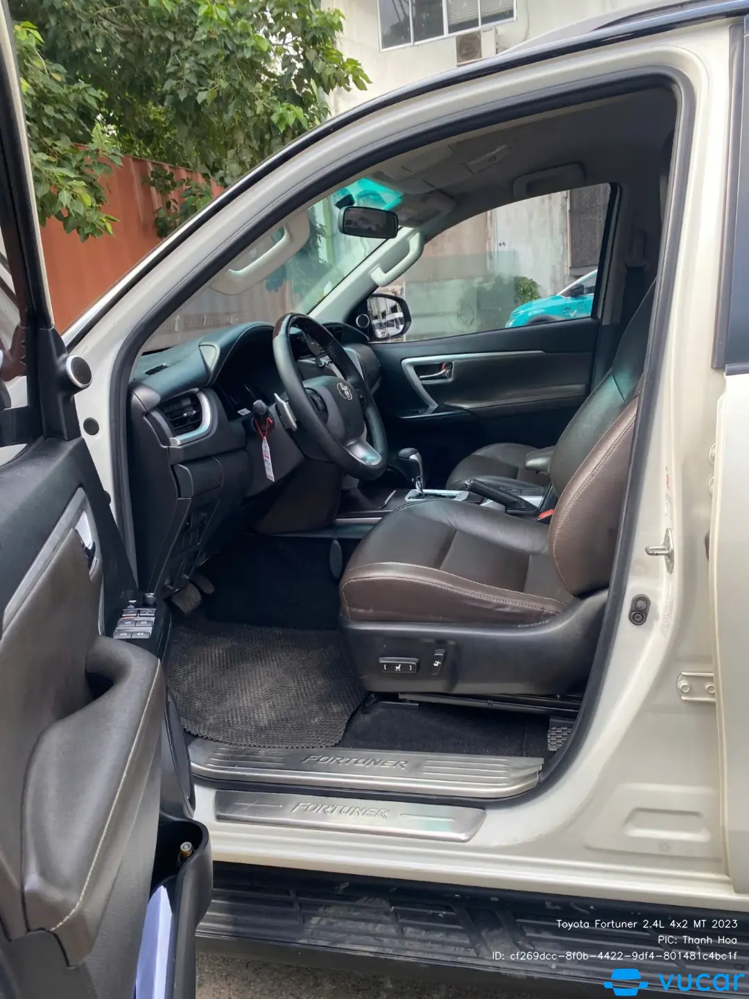 Toyota Fortuner 2.7V 4x2 AT 2019 - Nội thất 2