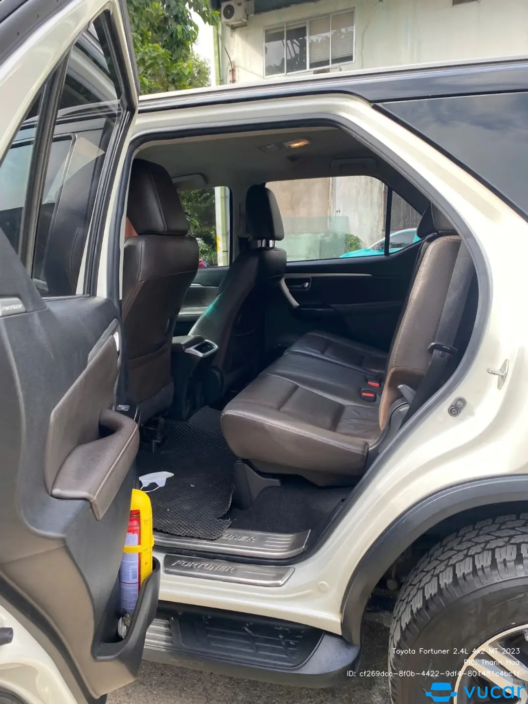 Toyota Fortuner 2.7V 4x2 AT 2019 - Nội thất 5